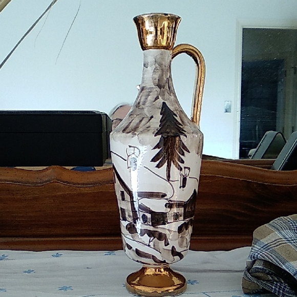 Italian vase